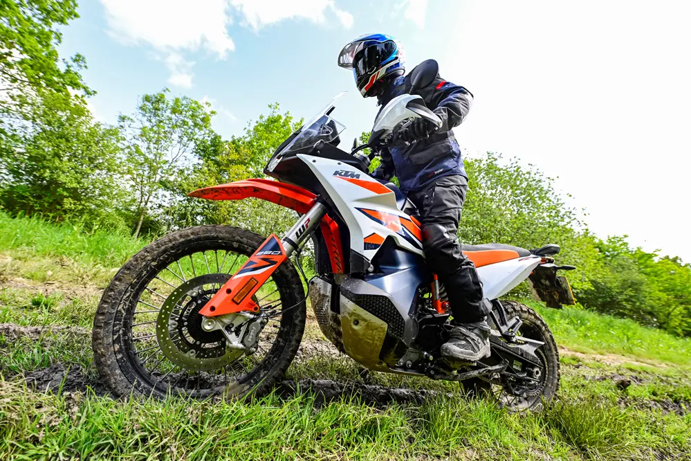 2023_ktm_890_adventure_rally_